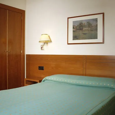 Yit Conquista De Hotel 3*